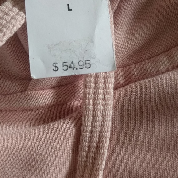 Meet your Posher, Brenda - Picture 2 of 4